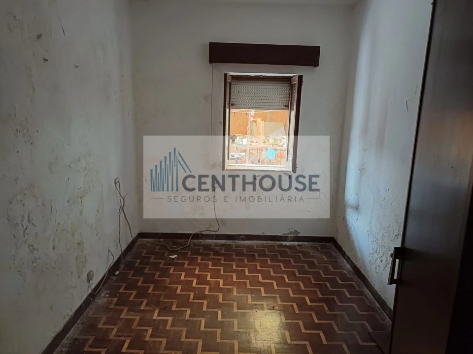 Moradia T5 para Venda em Febres Foto 10