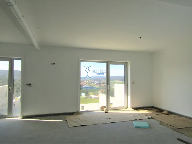 Moradia T3 para Venda em Requião Foto 30