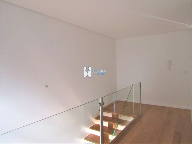 Moradia T3 para Venda em Requião Foto 18