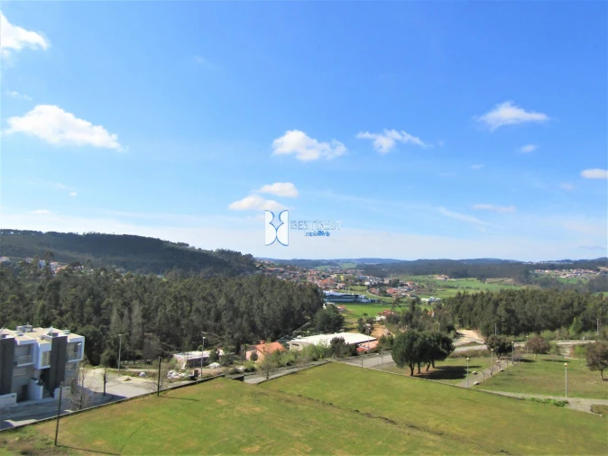 Moradia T3 para Venda em Requião Foto 32