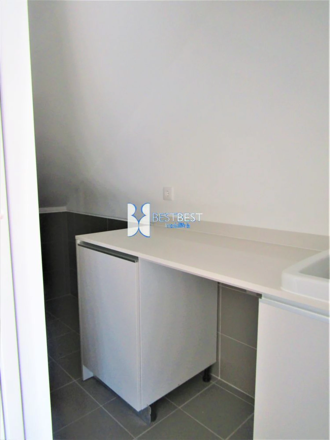 Moradia T3 para Venda em Requião Foto 35