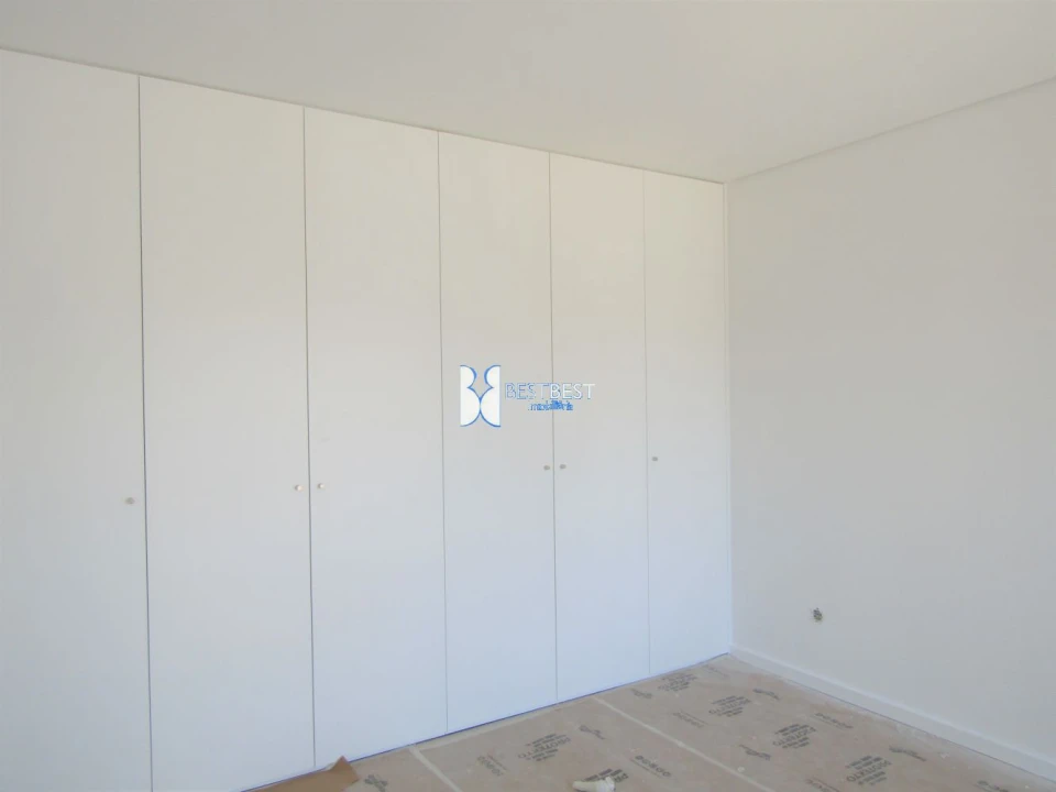 Moradia T3 para Venda em Requião Foto 24