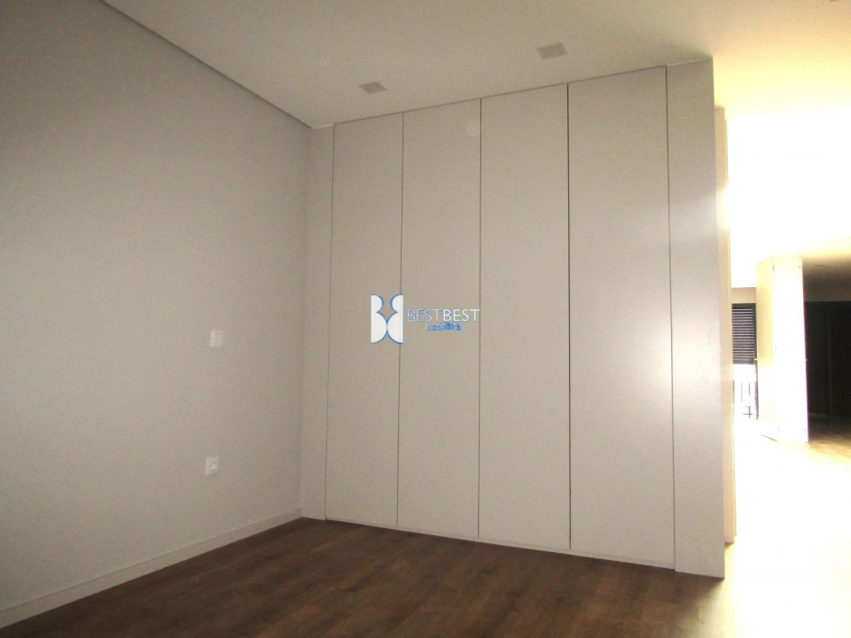 Moradia T4 para Venda em Ribeirão Foto 23