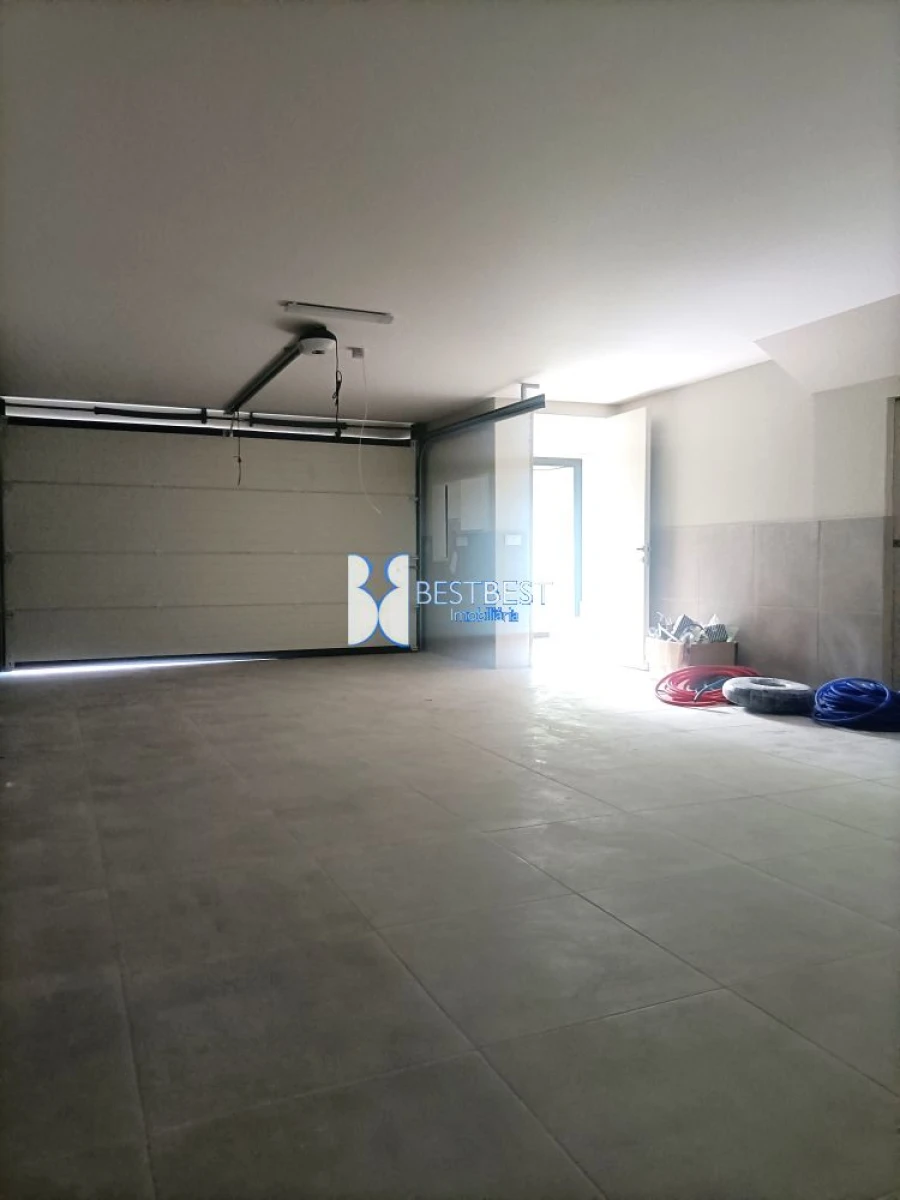 Moradia T4 para Venda em Ribeirão Foto 30