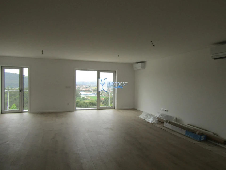 Moradia T3 para Venda em Gondifelos, Cavalões e Outiz Foto 7