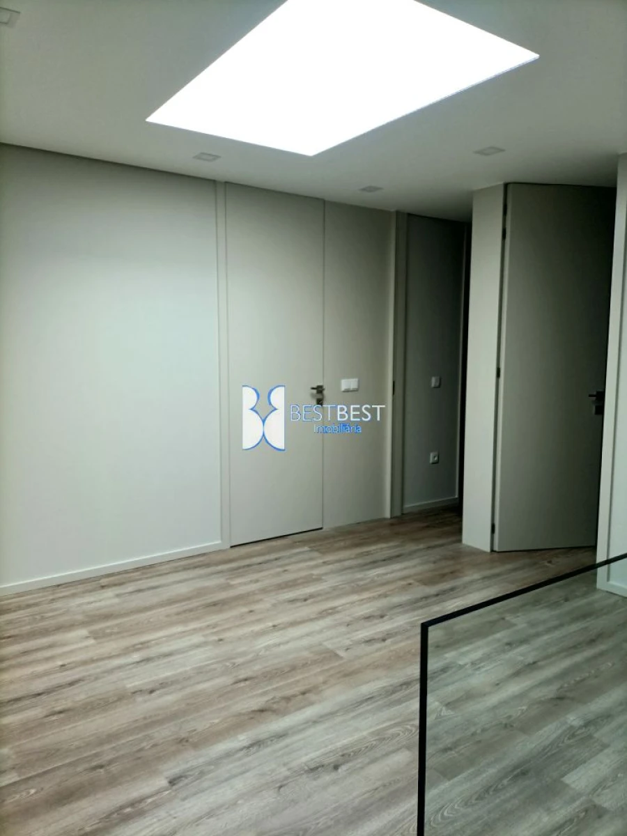 Moradia T4 para Venda em Ribeirão Foto 10