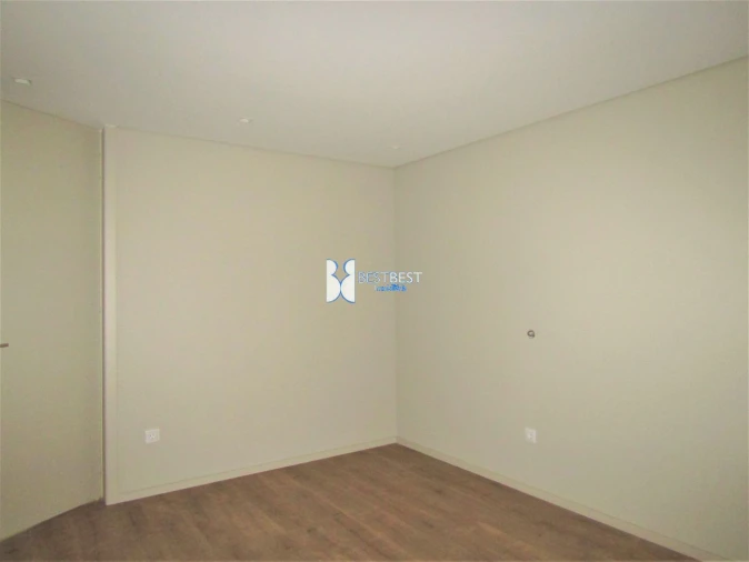 Moradia T4 para Venda em Ribeirão Foto 18