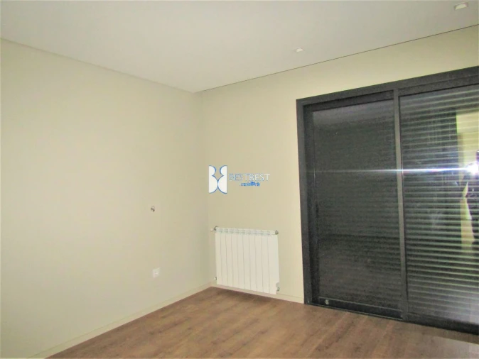 Moradia T4 para Venda em Ribeirão Foto 15