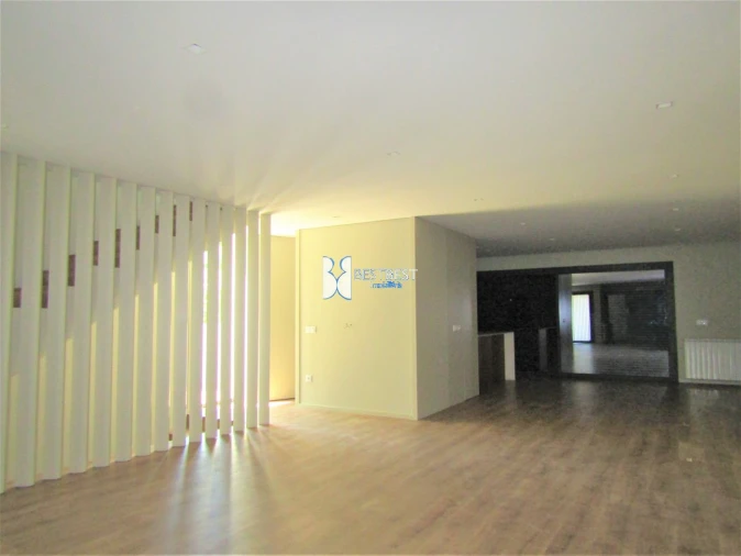 Moradia T4 para Venda em Ribeirão Foto 5