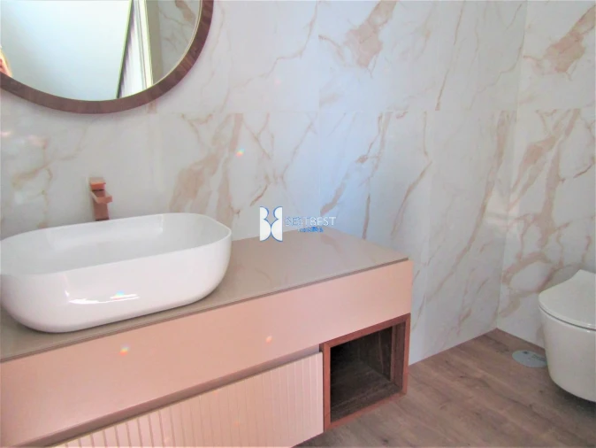 Moradia T4 para Venda em Ribeirão Foto 8