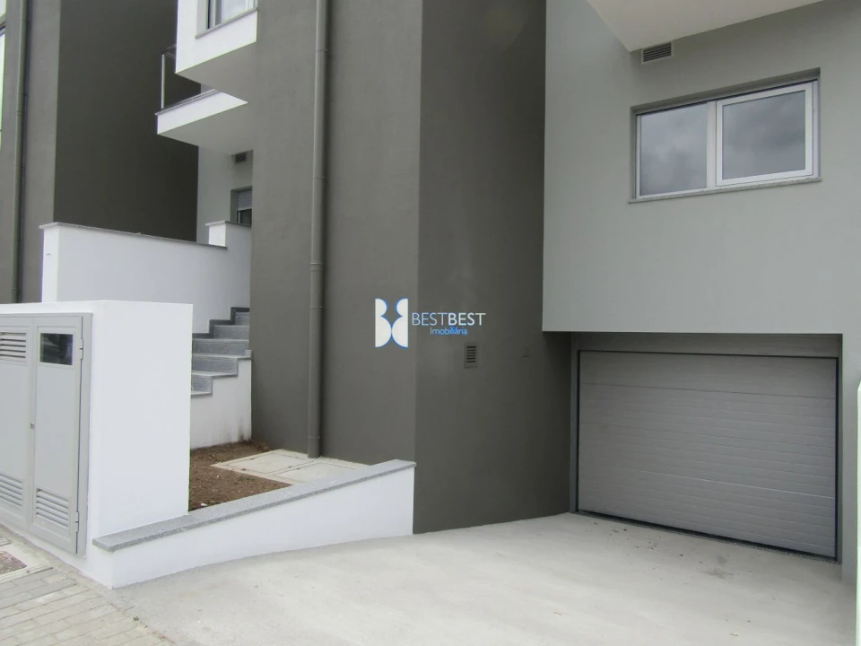 Moradia T3 para Venda em Gondifelos, Cavalões e Outiz Foto 2