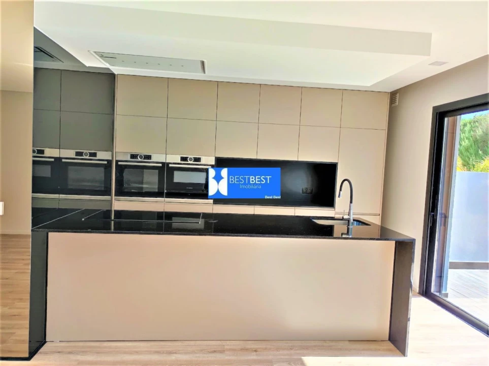 Moradia T3 para Venda em Ribeirão Foto 2