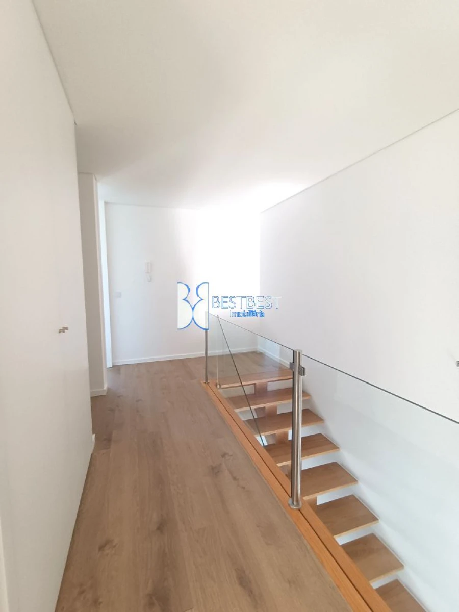 Moradia T3 para Venda em Gondifelos, Cavalões e Outiz Foto 8