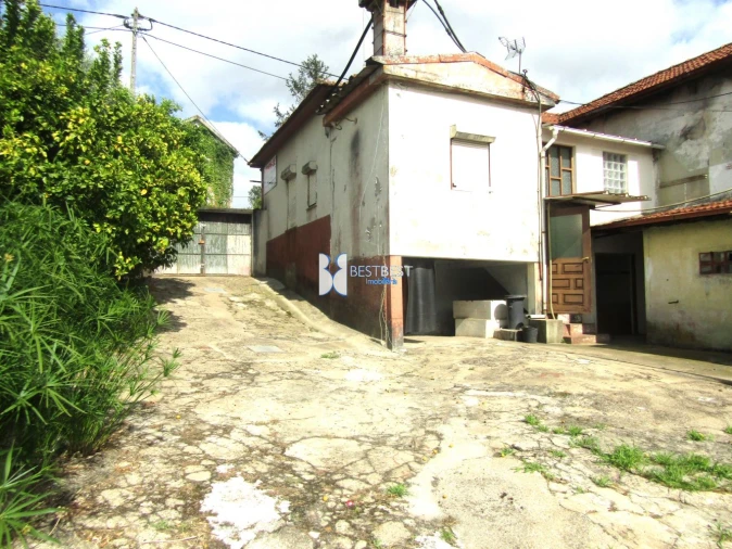 Moradia T6 para Venda em Bougado (São Martinho e Santiago) Foto 2