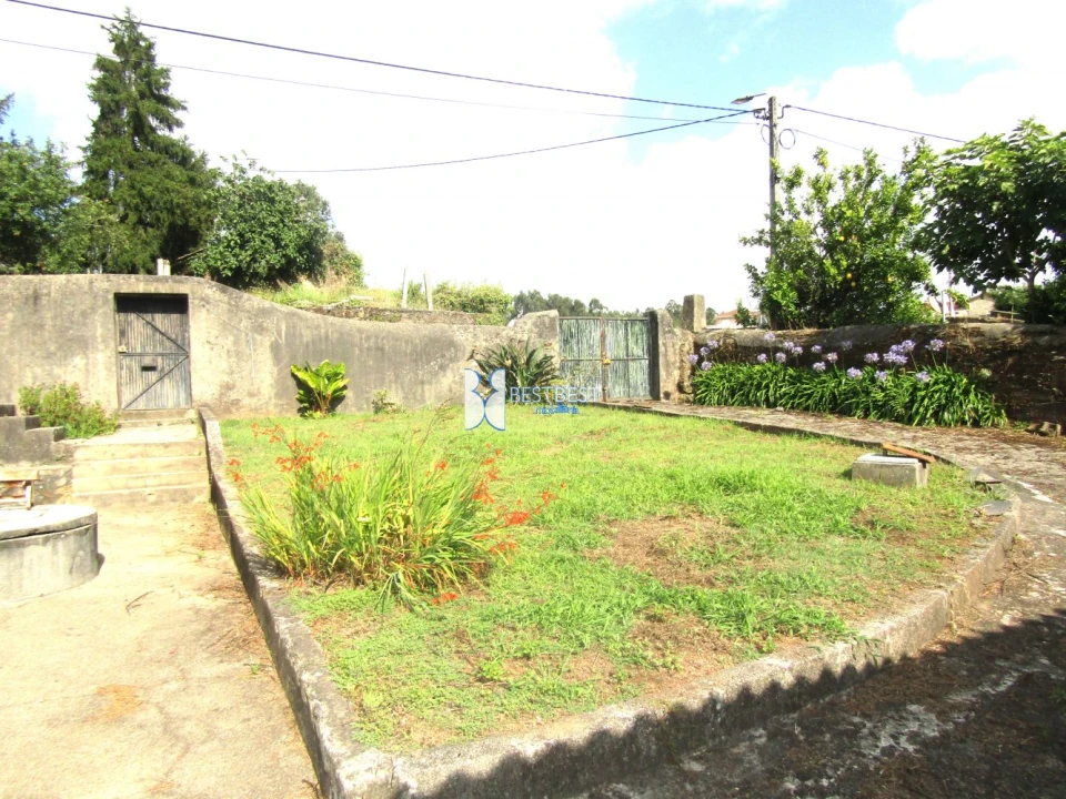 Moradia T6 para Venda em Bougado (São Martinho e Santiago) Foto 5