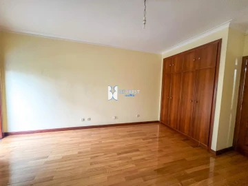 Apartamento T3 para Venda em Campanhã