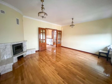Apartamento T3 para Venda em Campanhã
