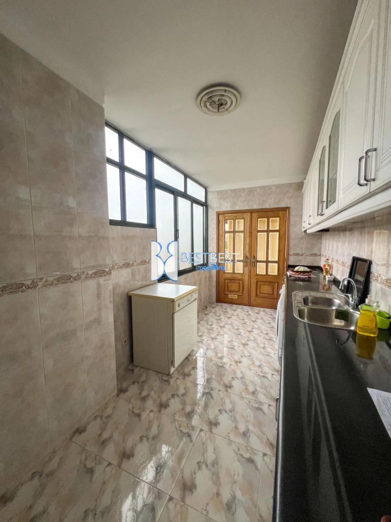 Apartamento T3 para Venda em Campanhã Foto 2