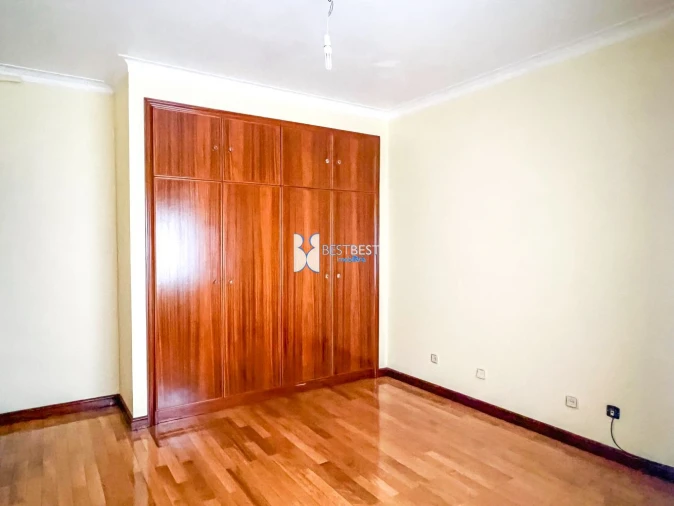 Apartamento T3 para Venda em Campanhã Foto 14