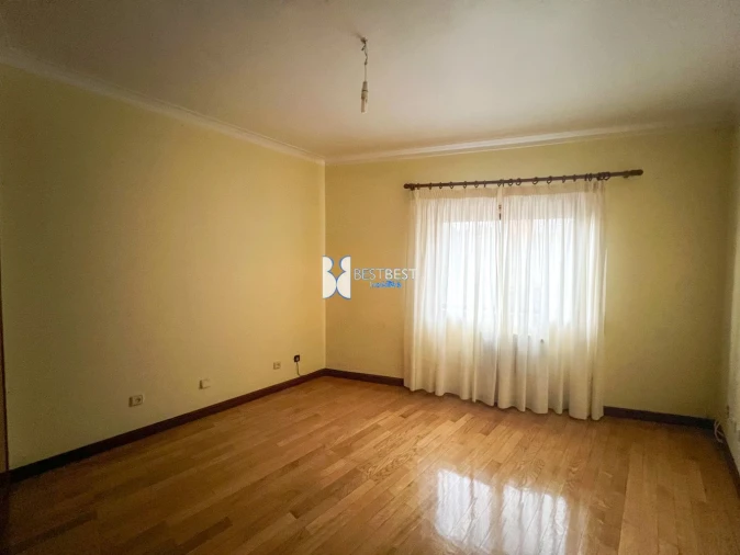 Apartamento T3 para Venda em Campanhã Foto 16