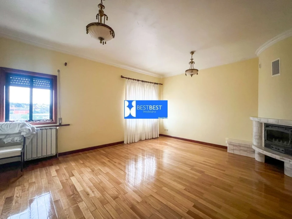 Apartamento T3 para Venda em Campanhã Foto 4
