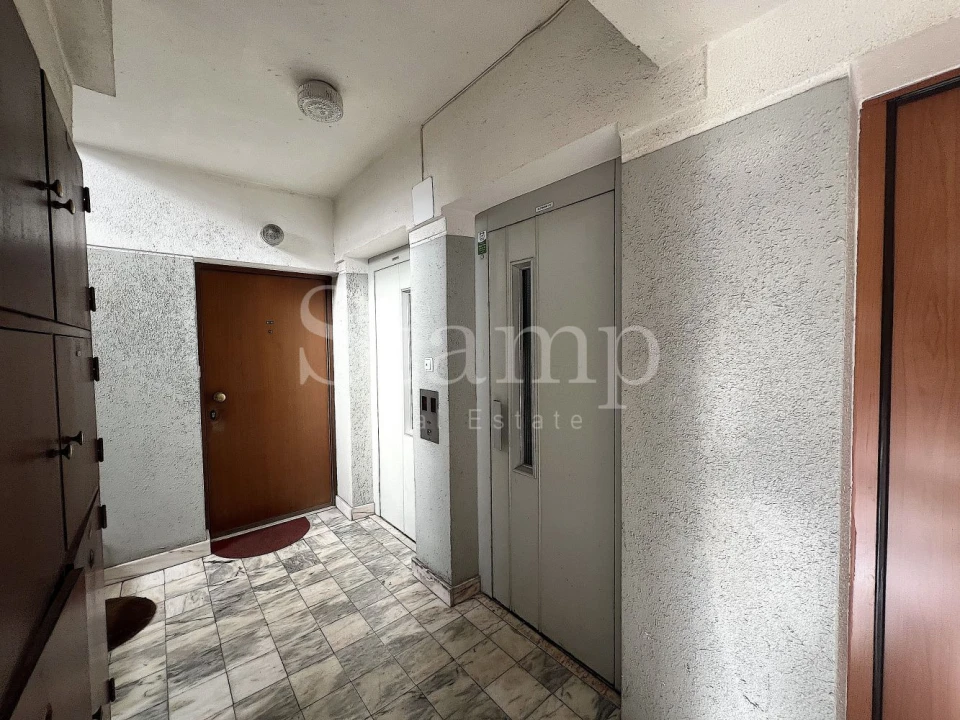 Apartamento T1 para Venda em Loures Foto 12