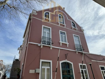 Loja para Venda em Carcavelos e Parede