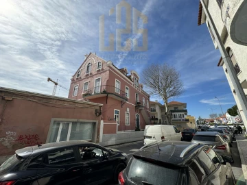 Loja para Venda em Carcavelos e Parede