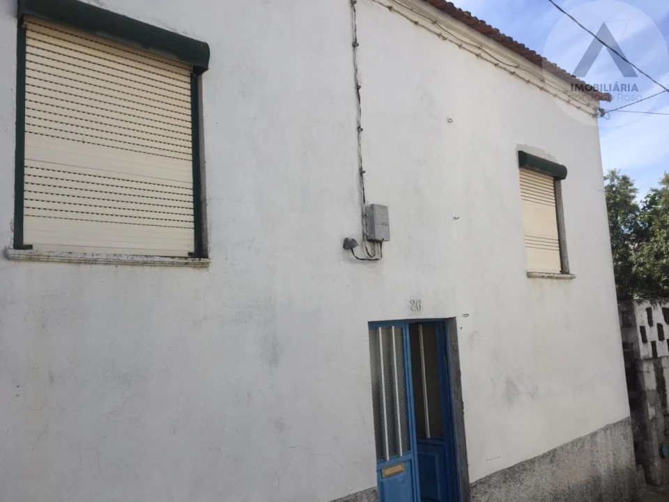 Moradia T4 para Venda em Ninho do Açor e Sobral do Campo Foto 1