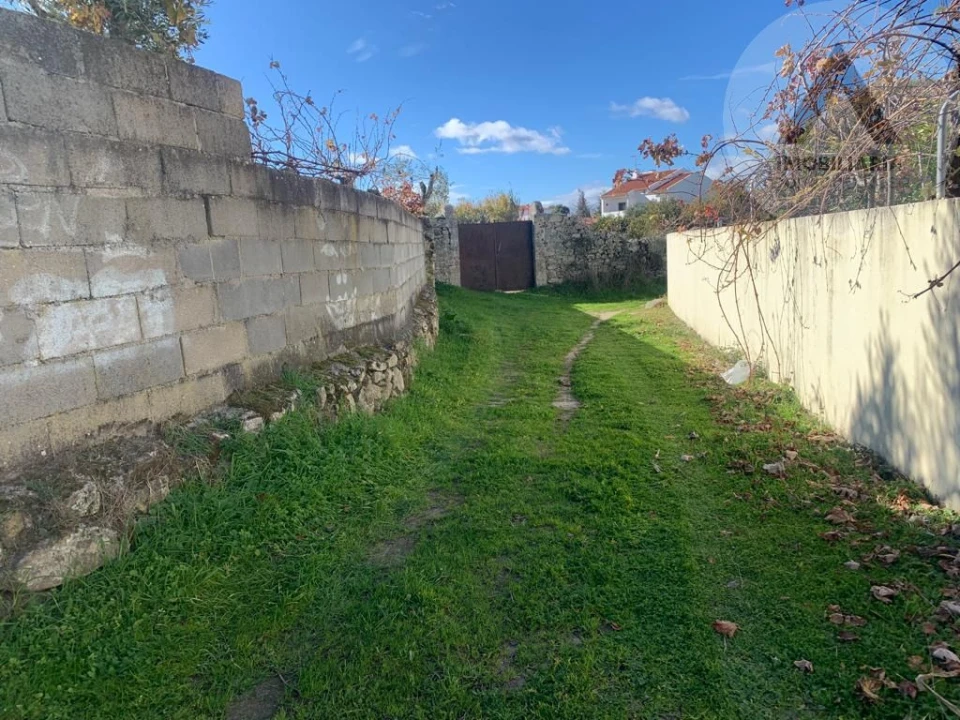 Terreno para Venda em Fundão, Valverde, Donas, A. Joanes, A. Nova Cabo Foto 1