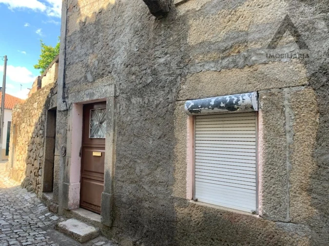 Moradia T1 para Venda em Alcains Foto 2