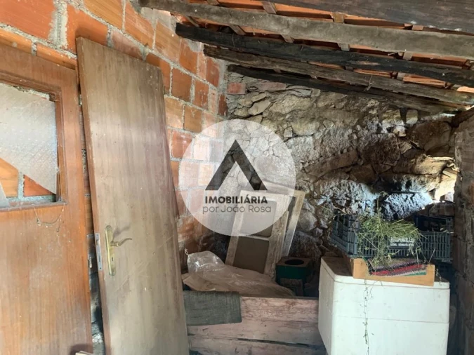 Moradia T1 para Venda em Alcains Foto 16