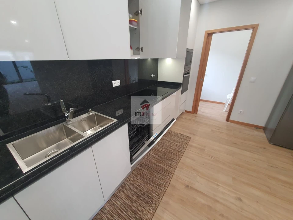 Moradia T3 para Venda em Madalena Foto 10