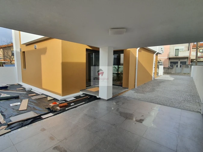 Moradia T3 para Venda em Madalena Foto 4