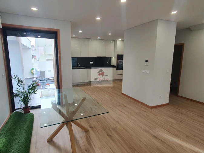 Moradia T3 para Venda em Madalena Foto 6