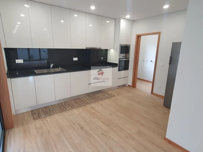 Moradia T3 para Venda em Madalena Foto 8