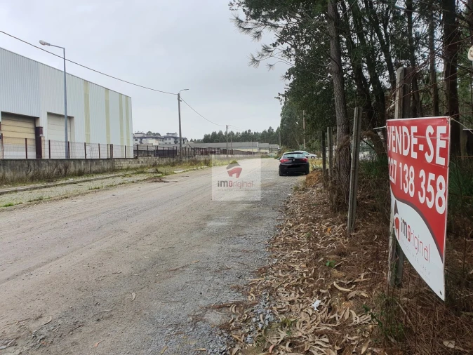 Terreno para Venda em Serzedo e Perosinho Foto 2