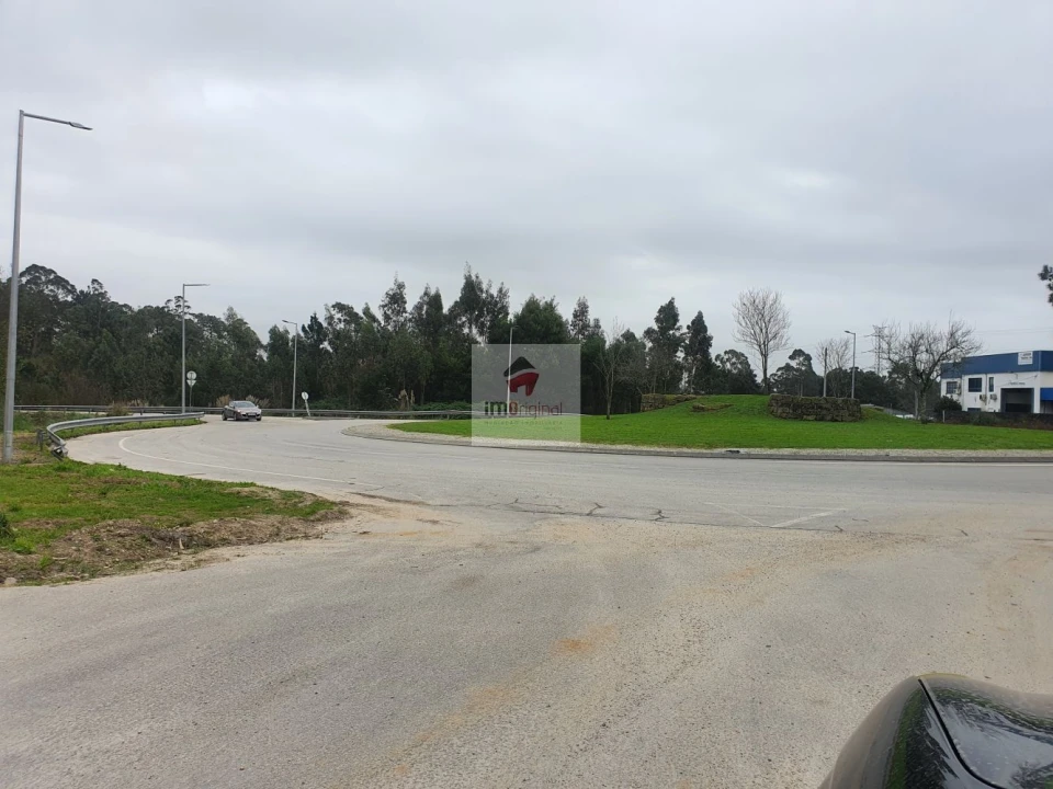 Terreno para Venda em Serzedo e Perosinho Foto 17