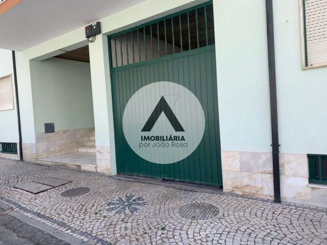 Garagem para Venda em Castelo Branco Foto 1