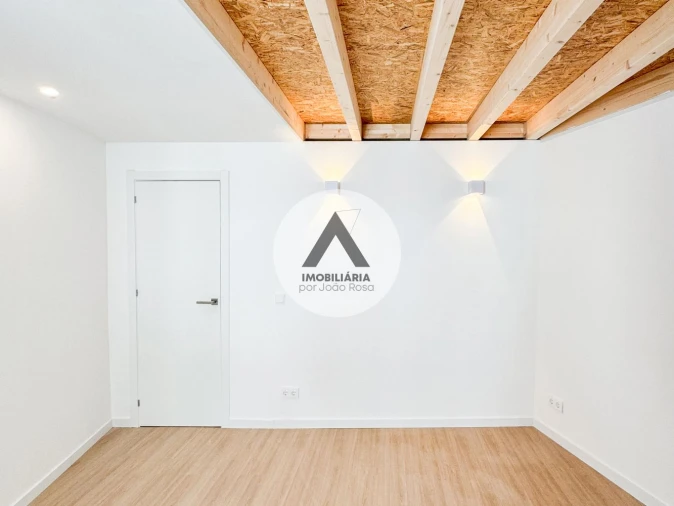 Moradia T3 para Venda em Alcains Foto 10