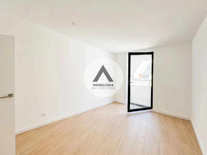 Moradia T3 para Venda em Alcains Foto 18