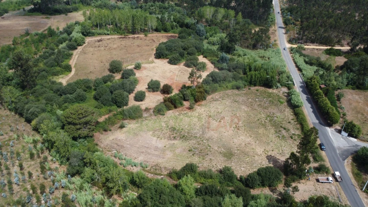 Terreno para Venda em Ouca Foto 1