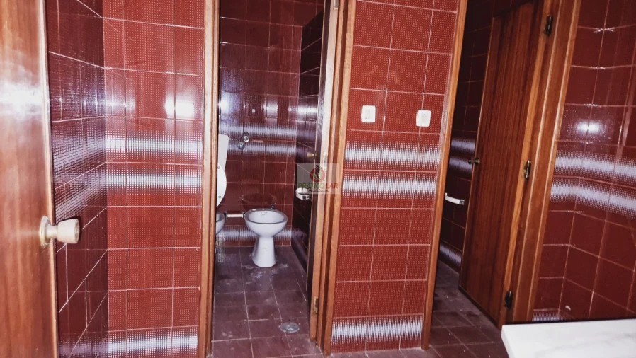 Loja para Venda em Arcos e Mogofores Foto 22