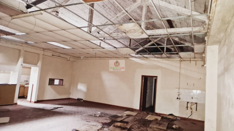 Loja para Venda em Arcos e Mogofores Foto 19