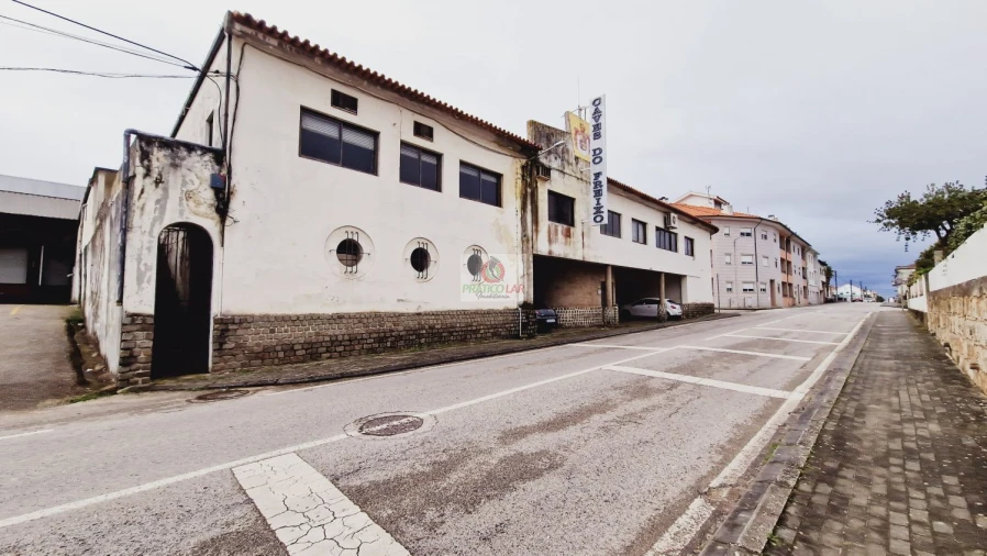 Loja para Venda em Arcos e Mogofores Foto 1