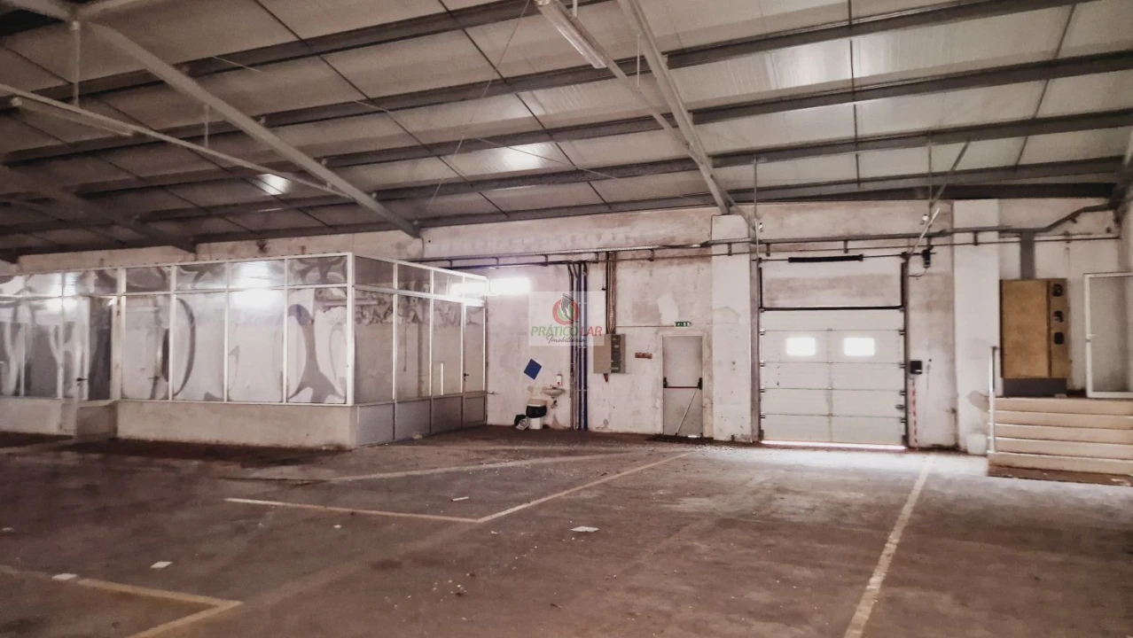 Loja para Venda em Arcos e Mogofores Foto 32