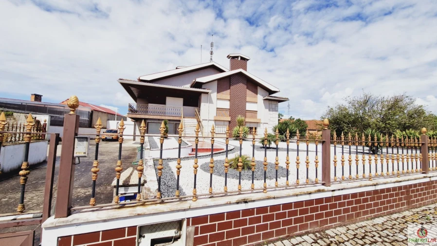 Moradia T4 para Venda em Bustos, Troviscal e Mamarrosa