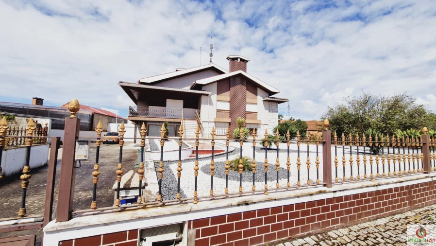 Moradia T4 para Venda em Bustos, Troviscal e Mamarrosa Foto 2