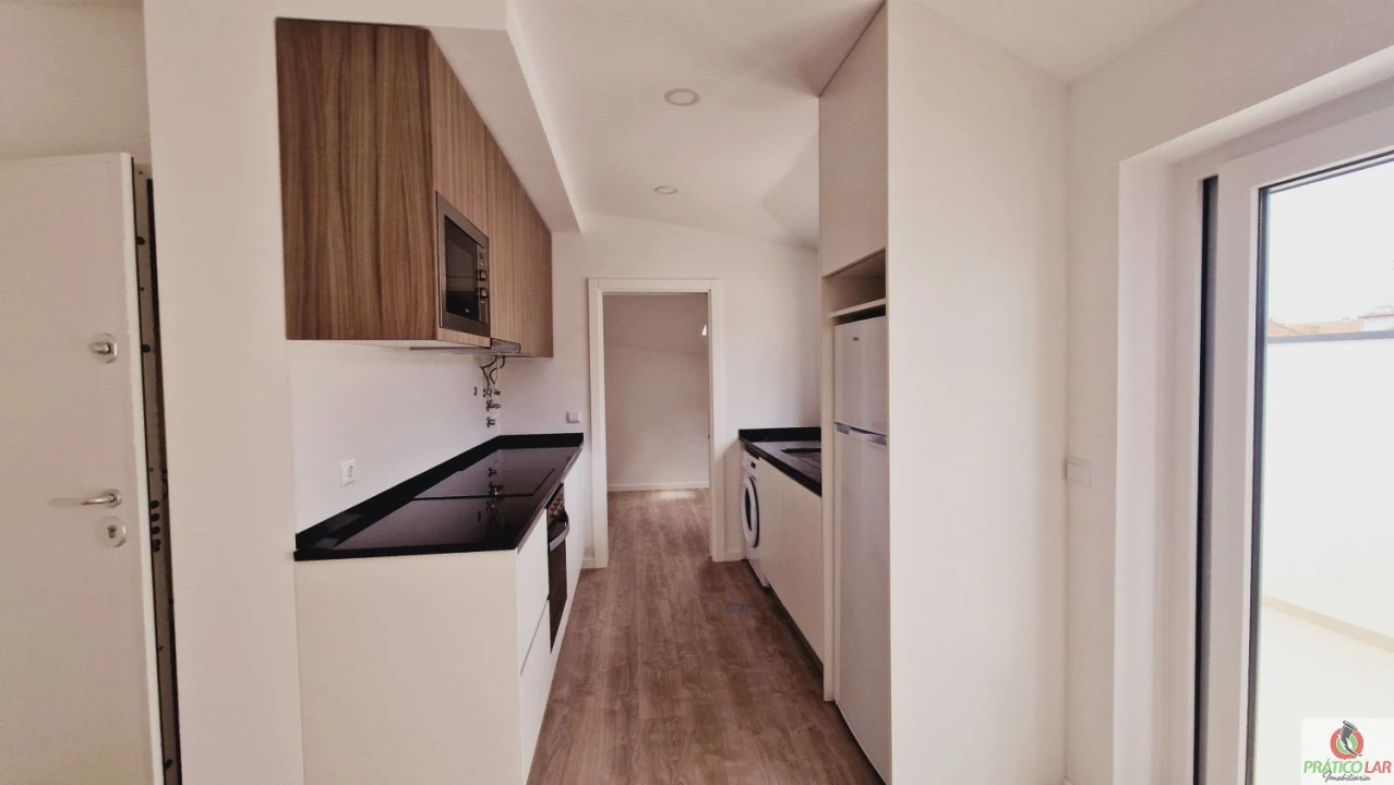 Apartamento T0 para Venda em Esgueira Foto 9