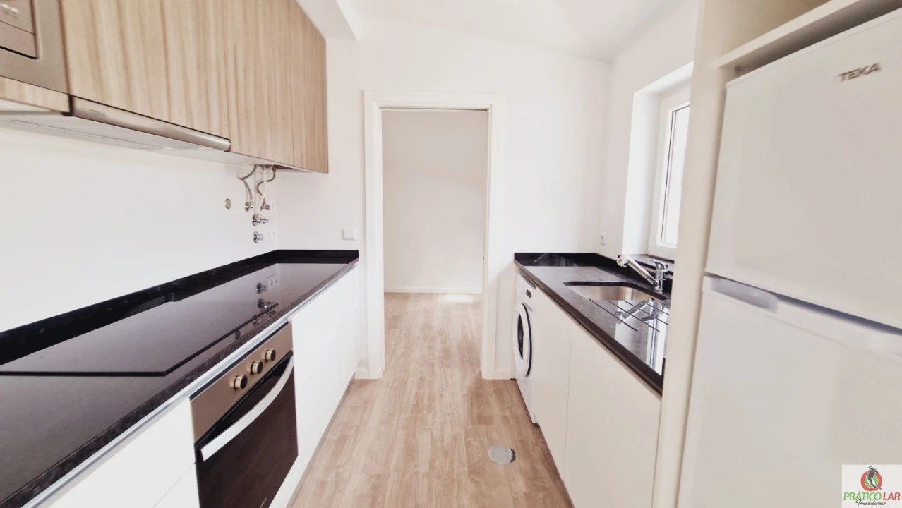 Apartamento T0 para Venda em Esgueira Foto 10